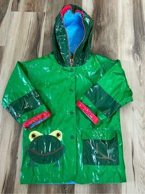 Kidorable size 4/5 green frog Raincoat with hood - excellent condition